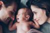 TOP-4 nejlepší postupy pro sledování novorozence: maminky na notu
