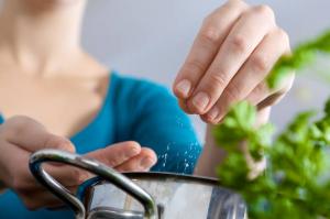 Proč je nutné omezit používání soli: Zdravotnické Secrets