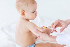 Jak připravit dítě na očkování: rady Dr. Komárovský