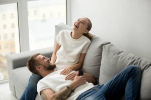 Proč štěstí žena je důležité pro silné a dlouhodobé vztahy