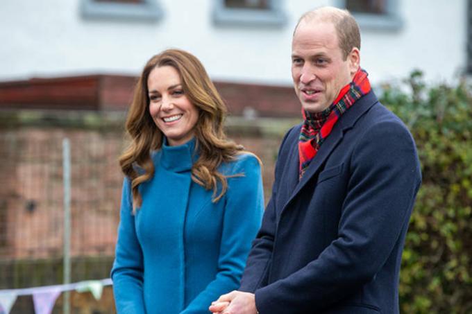 Kate Middleton se chystá porodit své čtvrté dítě, informovala média