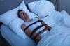 Noční návštěvníci: Neobvyklé příznaky Omicronu, které se objevují během spánku