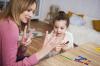 5 frází, které psychologové doporučují neřeknout dítěti