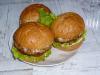 Vaření fishburger domova: jednoduché a chutné