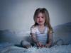 Noční strachy u dětí: jsou nebezpečné a jak dítěti pomoci