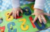 Jemný motorický vývoj: hry s prsty pro děti od 4 měsíců do 3 let