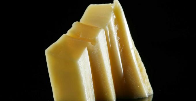 Žlutý sýr - žlutá sýr
